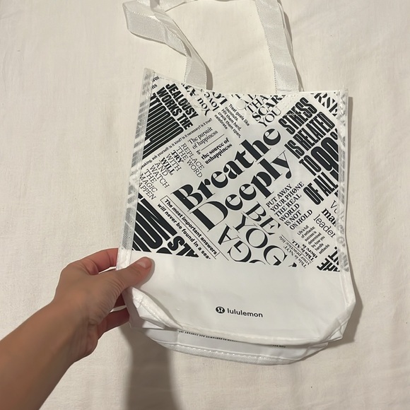 Lululemon Bag Small White - Picture 2 of 3